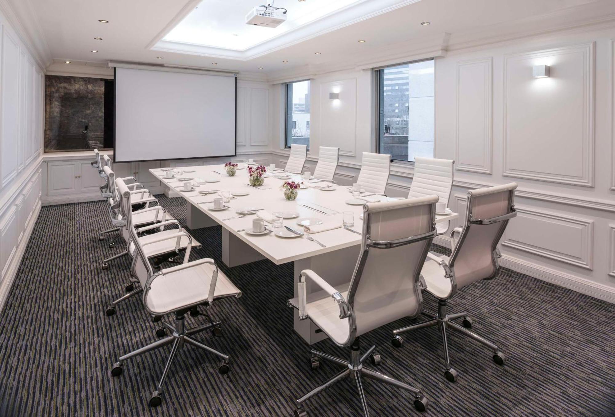 Nh Collection Plaza Santiago Exterior foto Meeting room